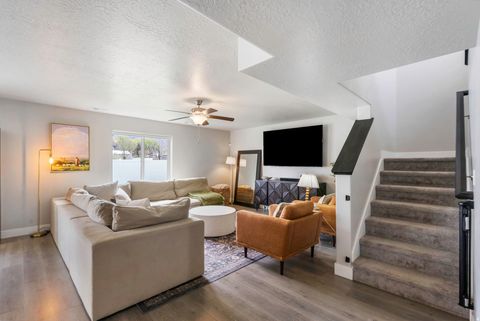 Tiny photo for 148 N 200 E, Salem, UT 84653 (MLS # 2147801)