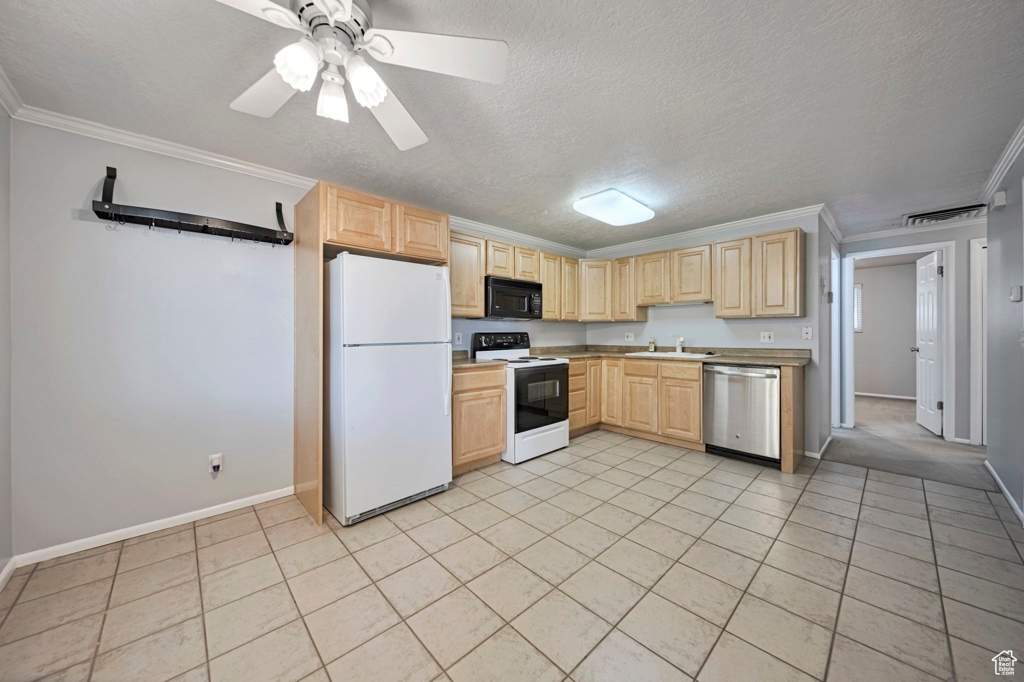 MOUNT VERNON ESTATES - Residential