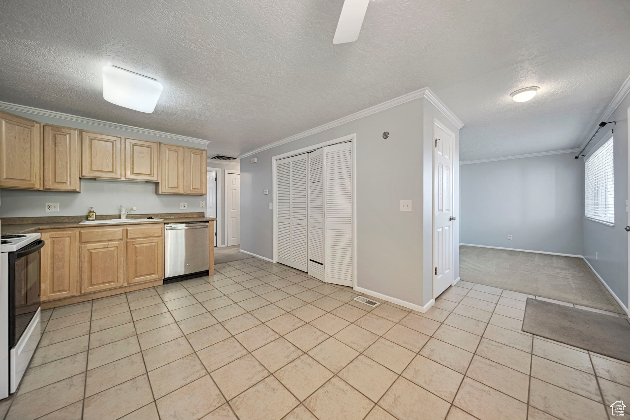 MOUNT VERNON ESTATES - Residential