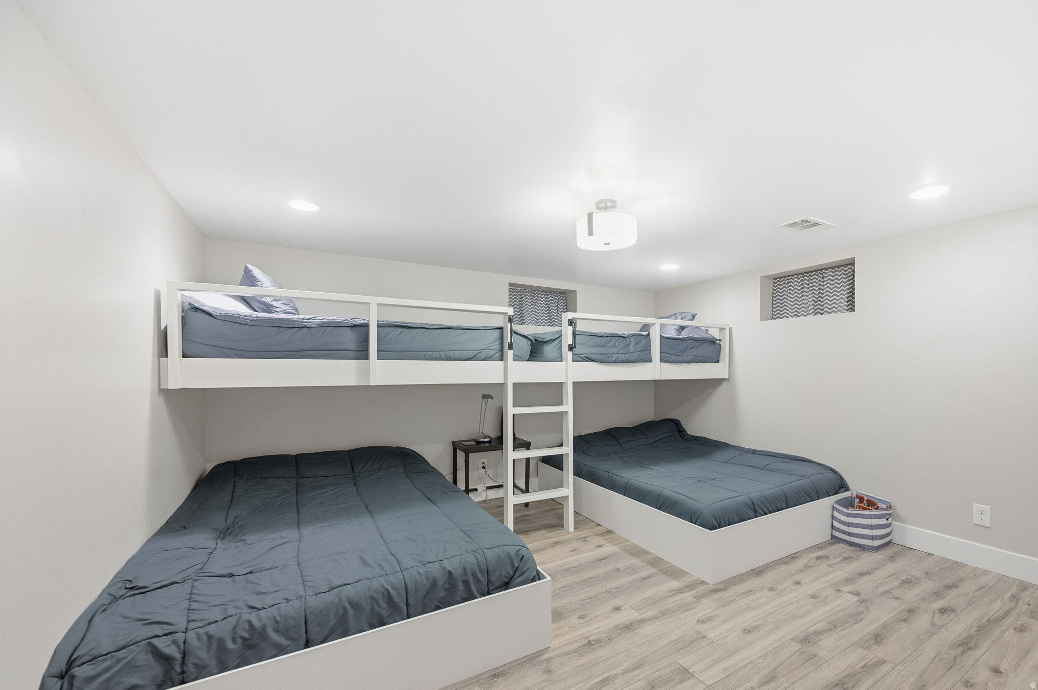 FARDOWN ESTATES - Residential