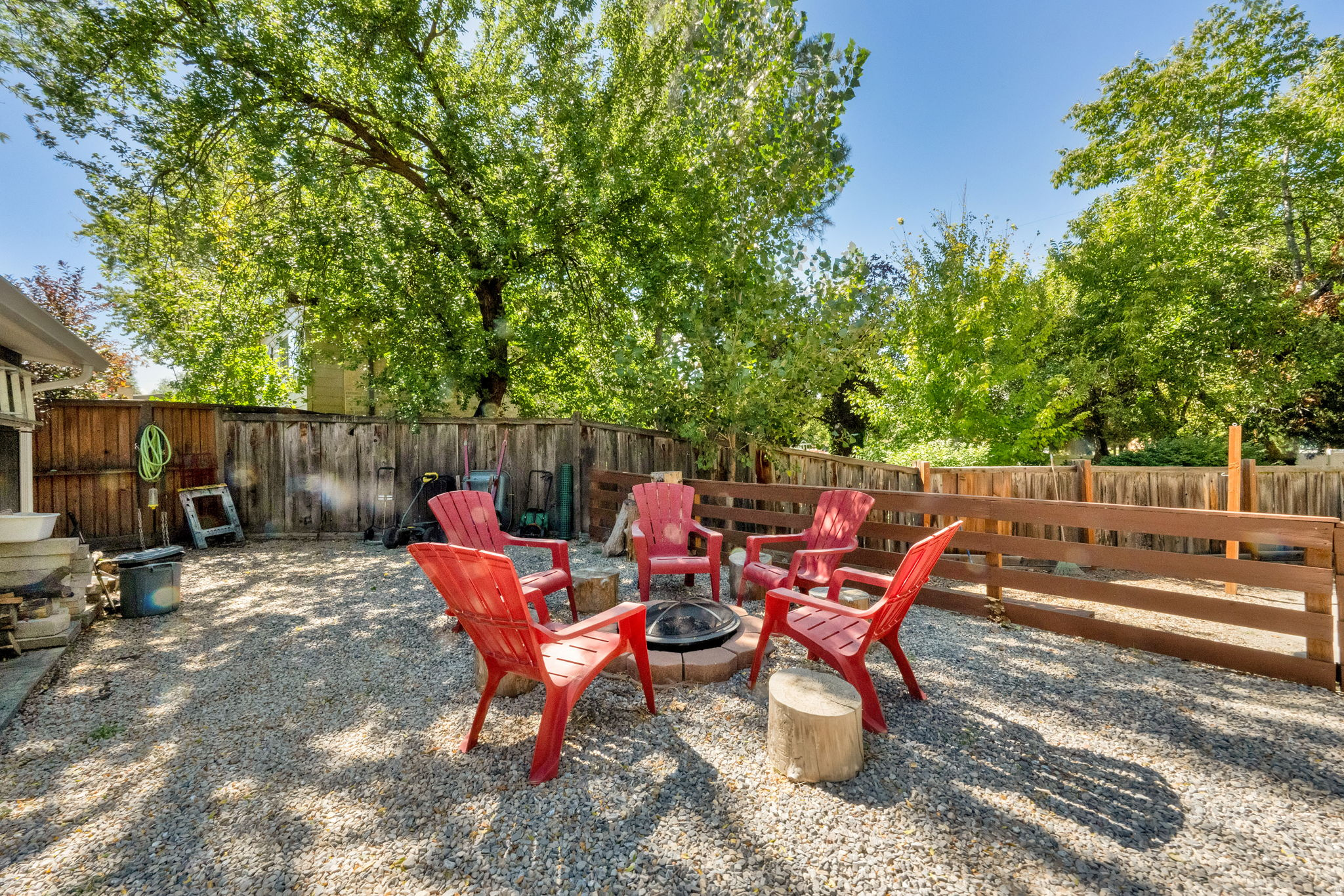 FARDOWN ESTATES - Residential