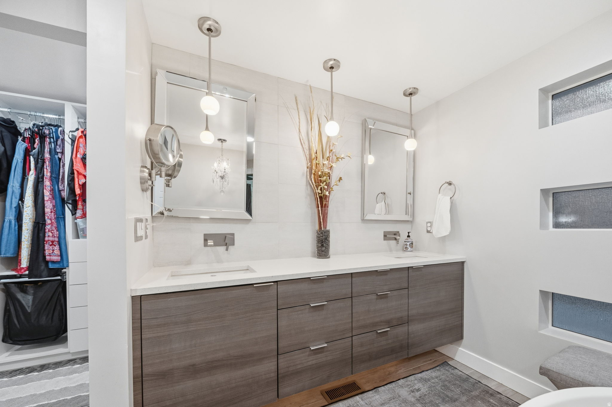 FARDOWN ESTATES - Residential