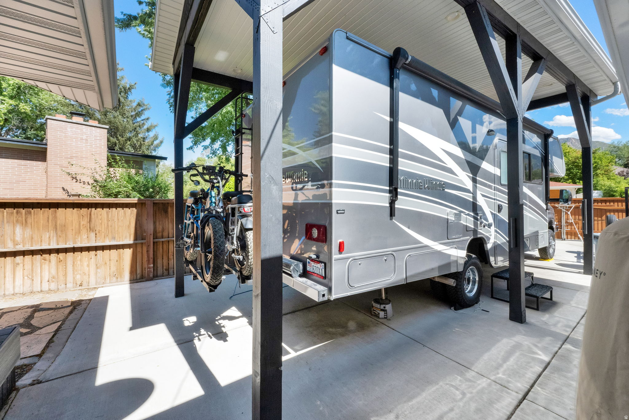 FARDOWN ESTATES - Residential