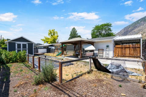 Tiny photo for 978 E 40 N, Springville, UT 84663 (MLS # 2172535)