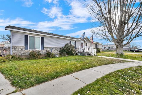 Tiny photo for 935 S 550 W, Tremonton, UT 84337 (MLS # 2127454)