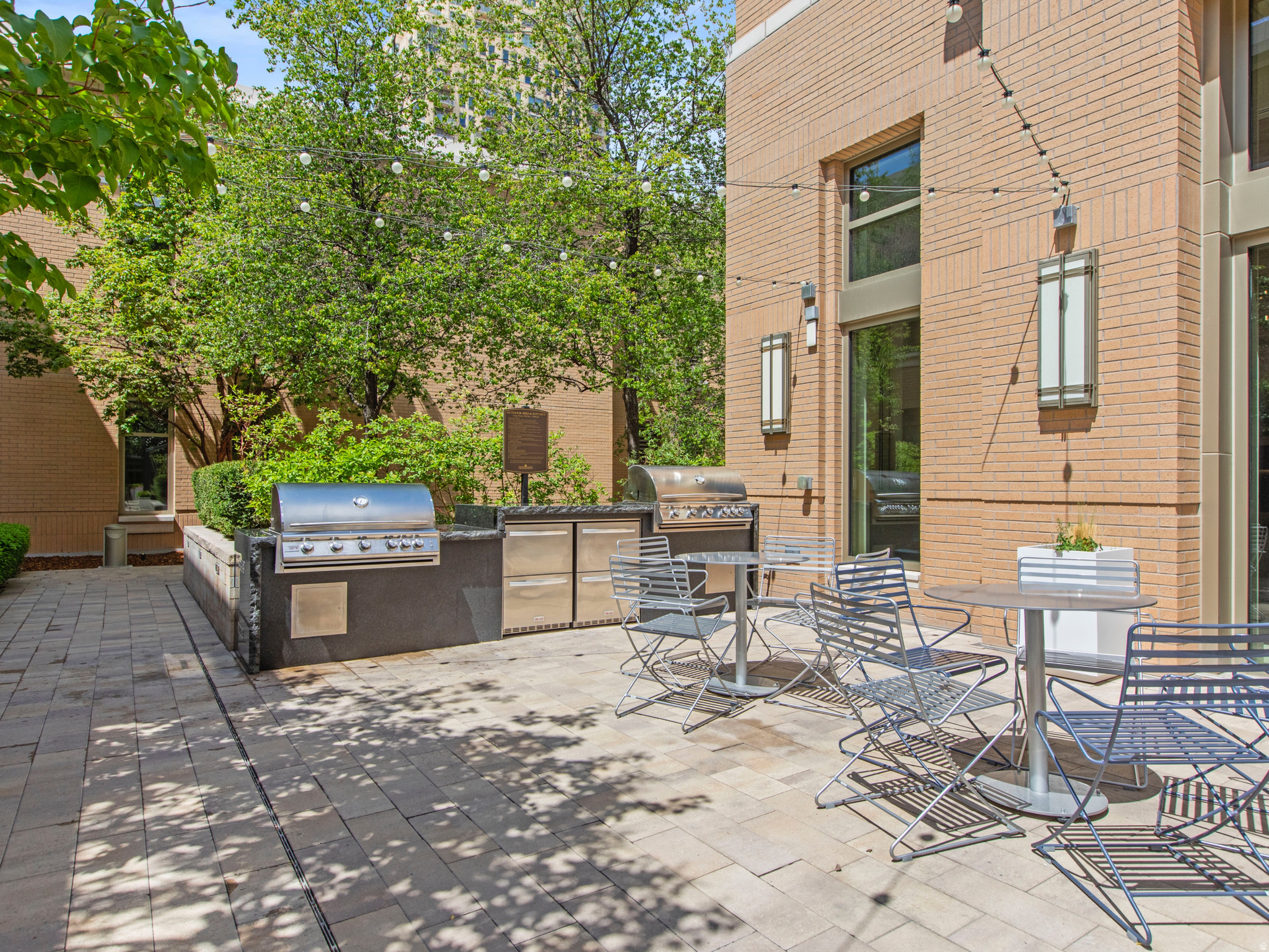 RICHARDS COURT - Residential
