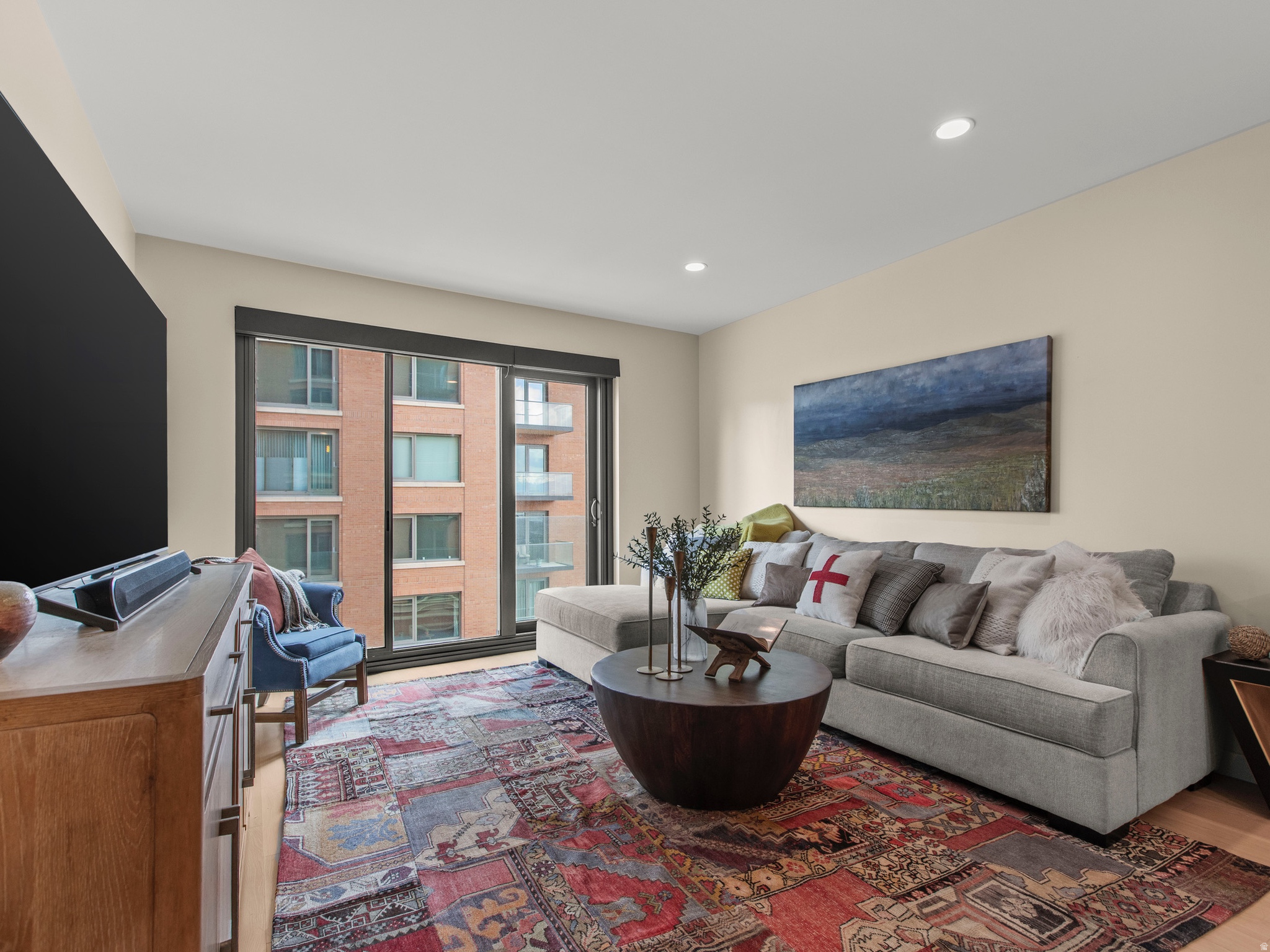 RICHARDS COURT - Residential