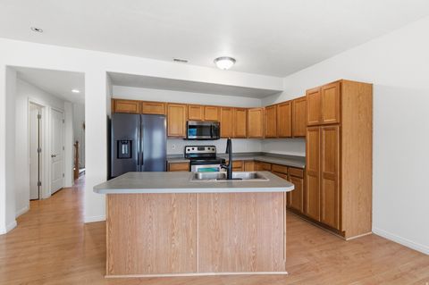 Tiny photo for 263 E SUNSHINE DR N, Saratoga Springs, UT 84043 (MLS # 2129072)