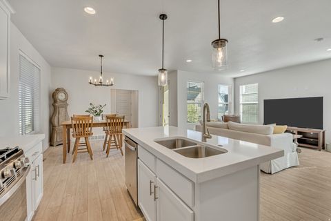 Tiny photo for 4402 W BERGEN LN, Lehi, UT 84043 (MLS # 2149628)