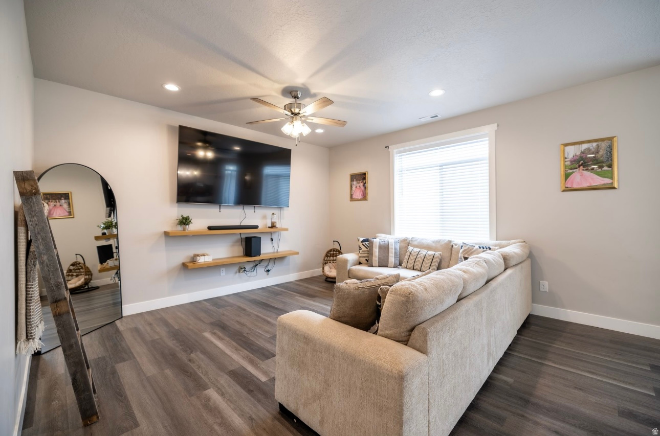 THE ORCHARDS - Residential