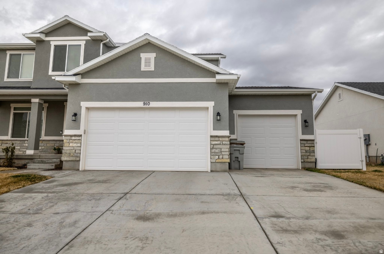 THE ORCHARDS - Residential