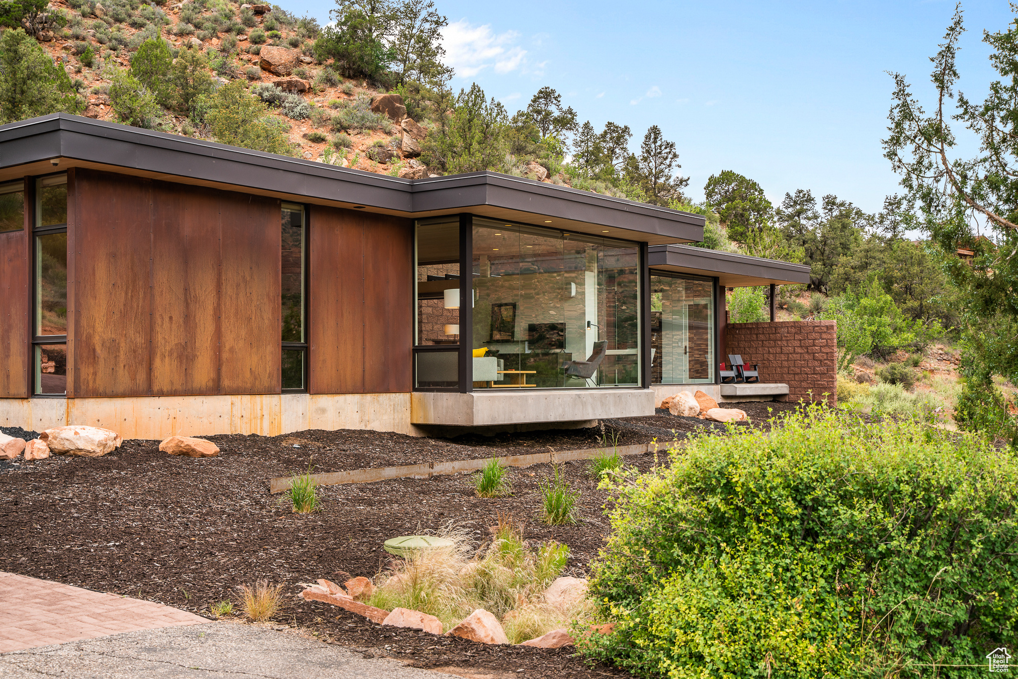 112 Canyon Cv, Springdale, Utah image 2