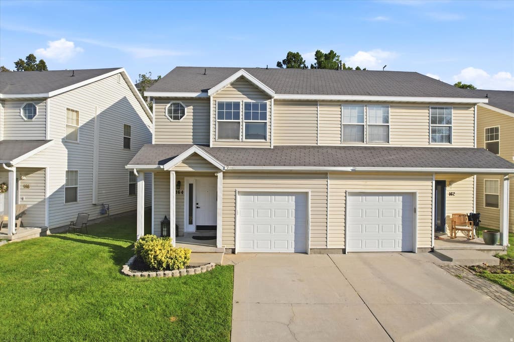Photo of 164 E DAISYFIELD DR, Draper, UT 84020 (MLS # 2178072)