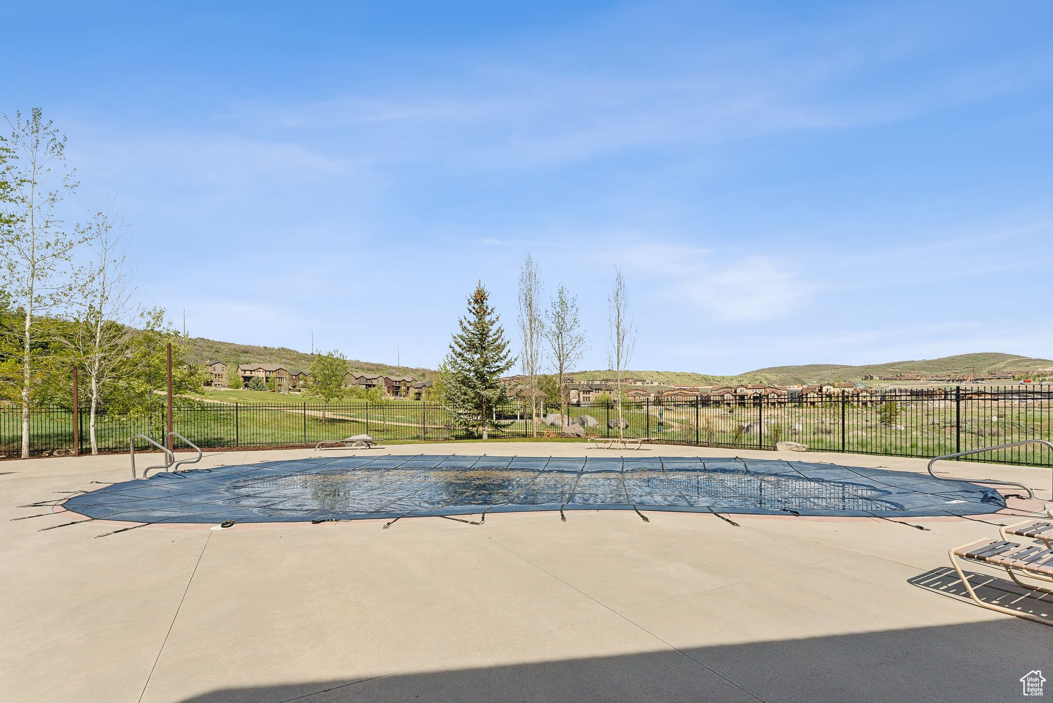 PARKS EDGE - Residential