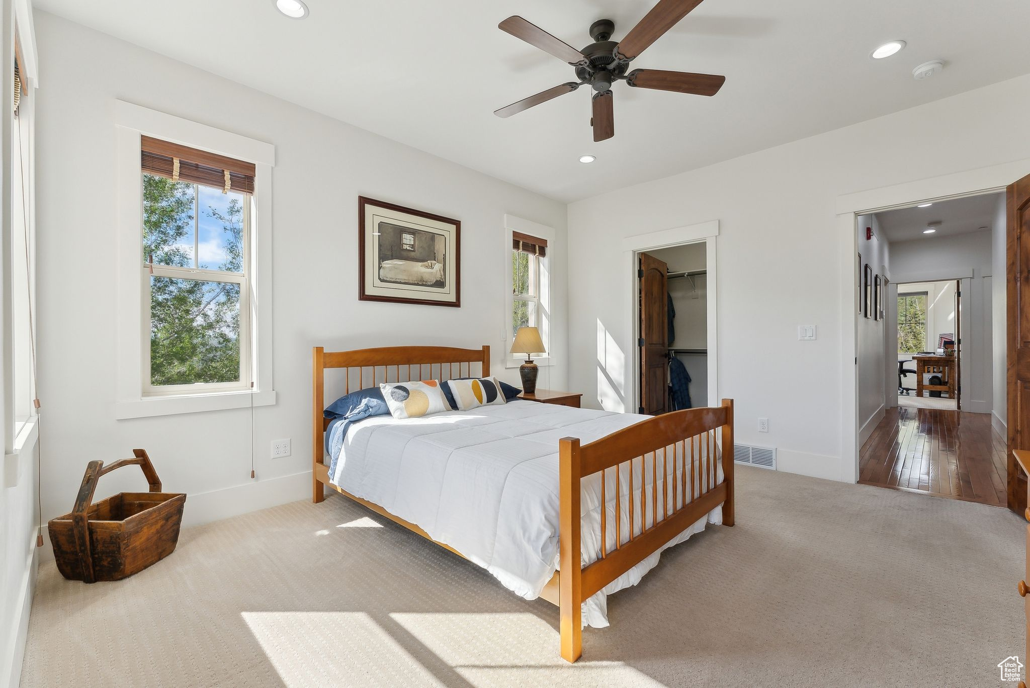 PARKS EDGE - Residential