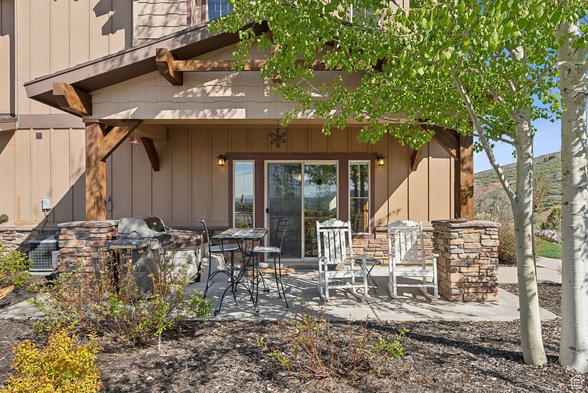 PARKS EDGE - Residential