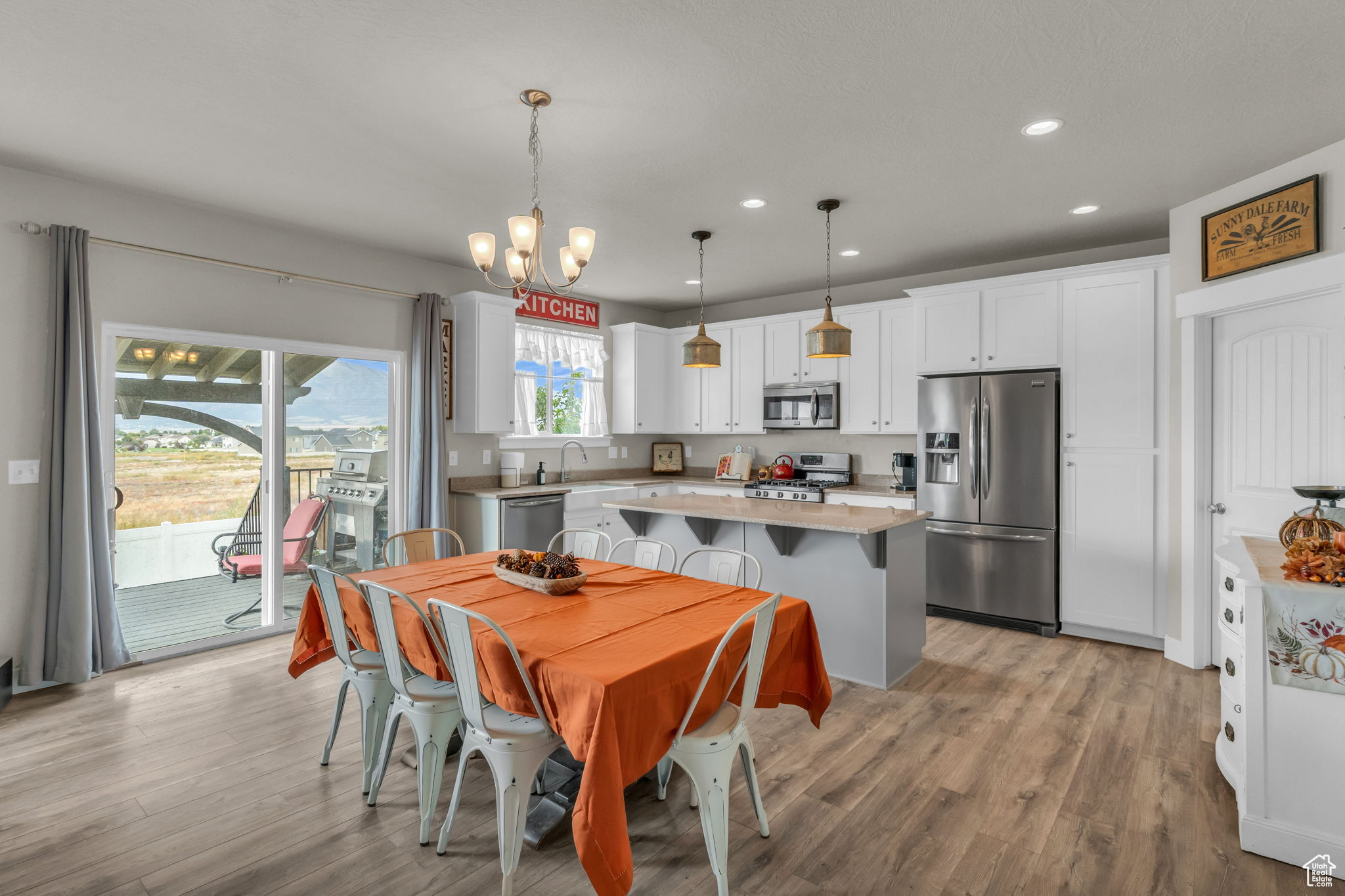 EAGLE POINT - Residential