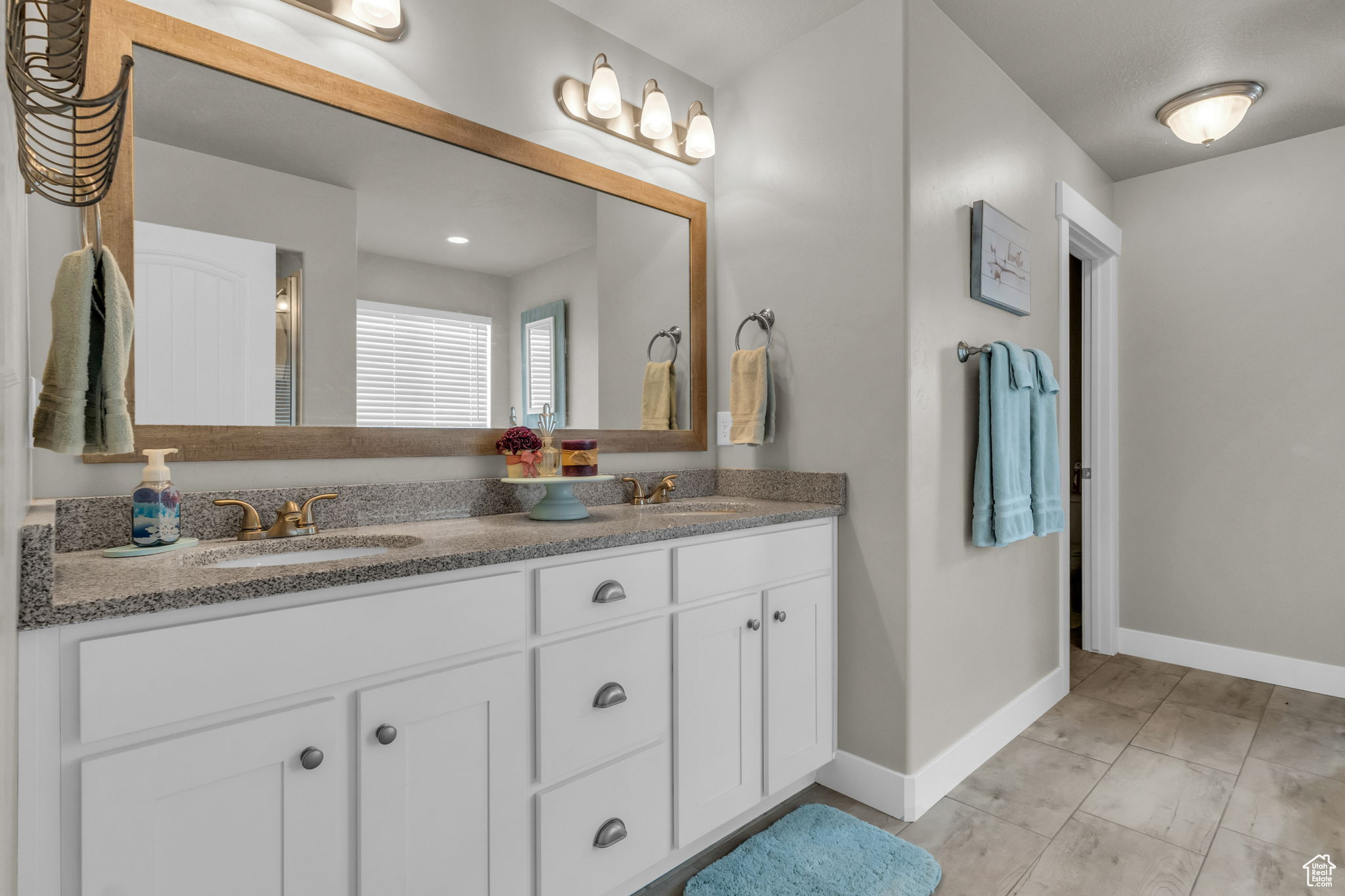 EAGLE POINT - Residential