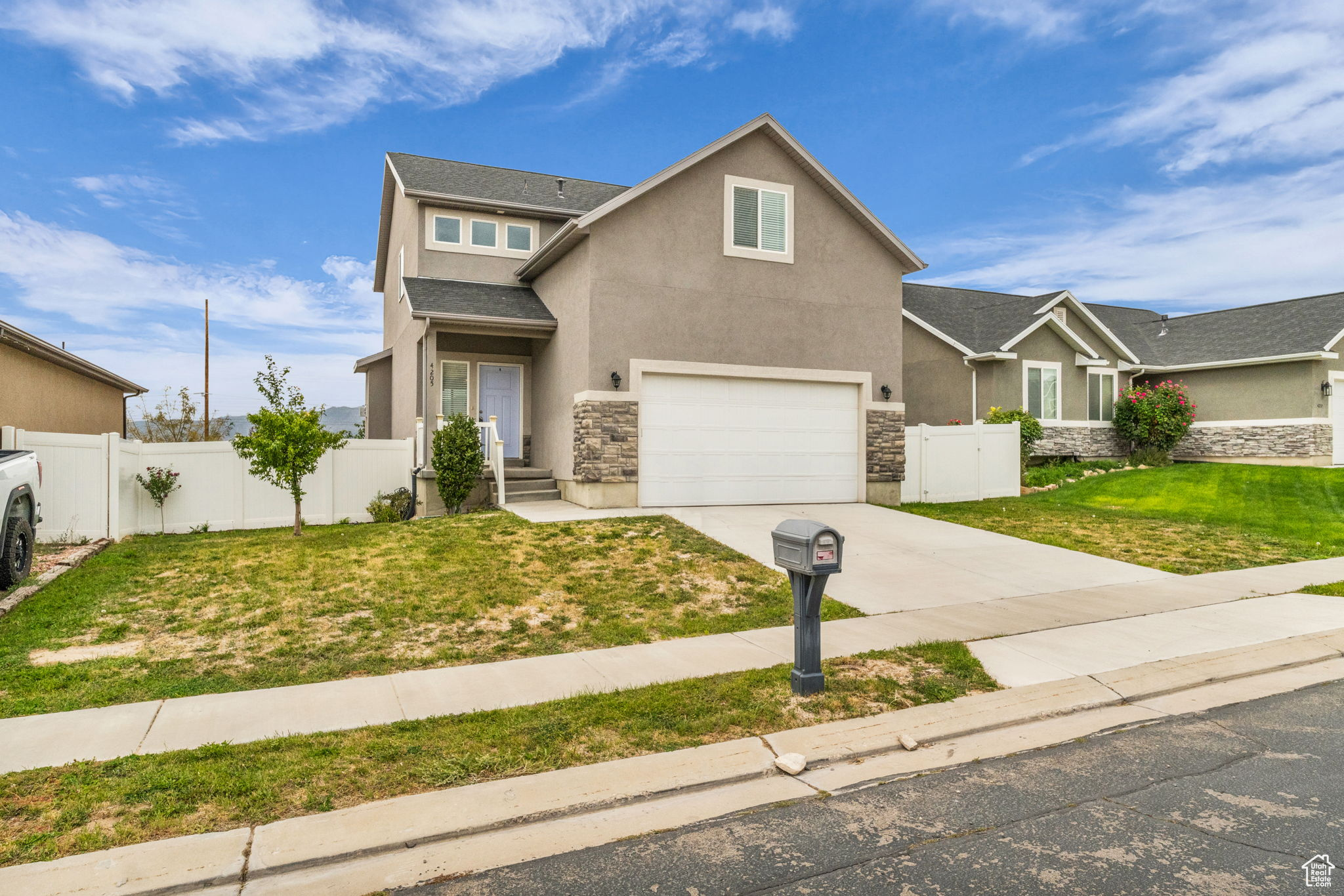 EAGLE POINT - Residential