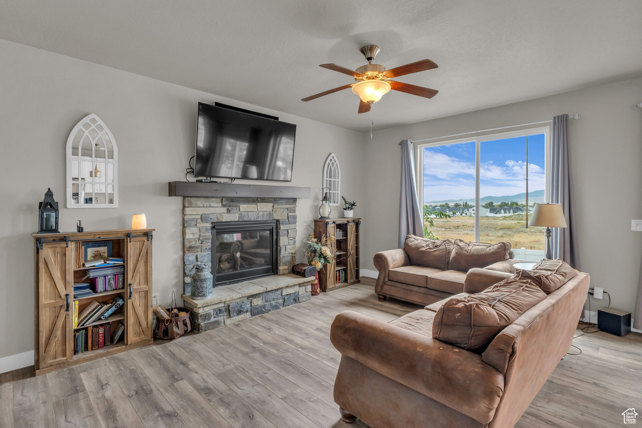 EAGLE POINT - Residential