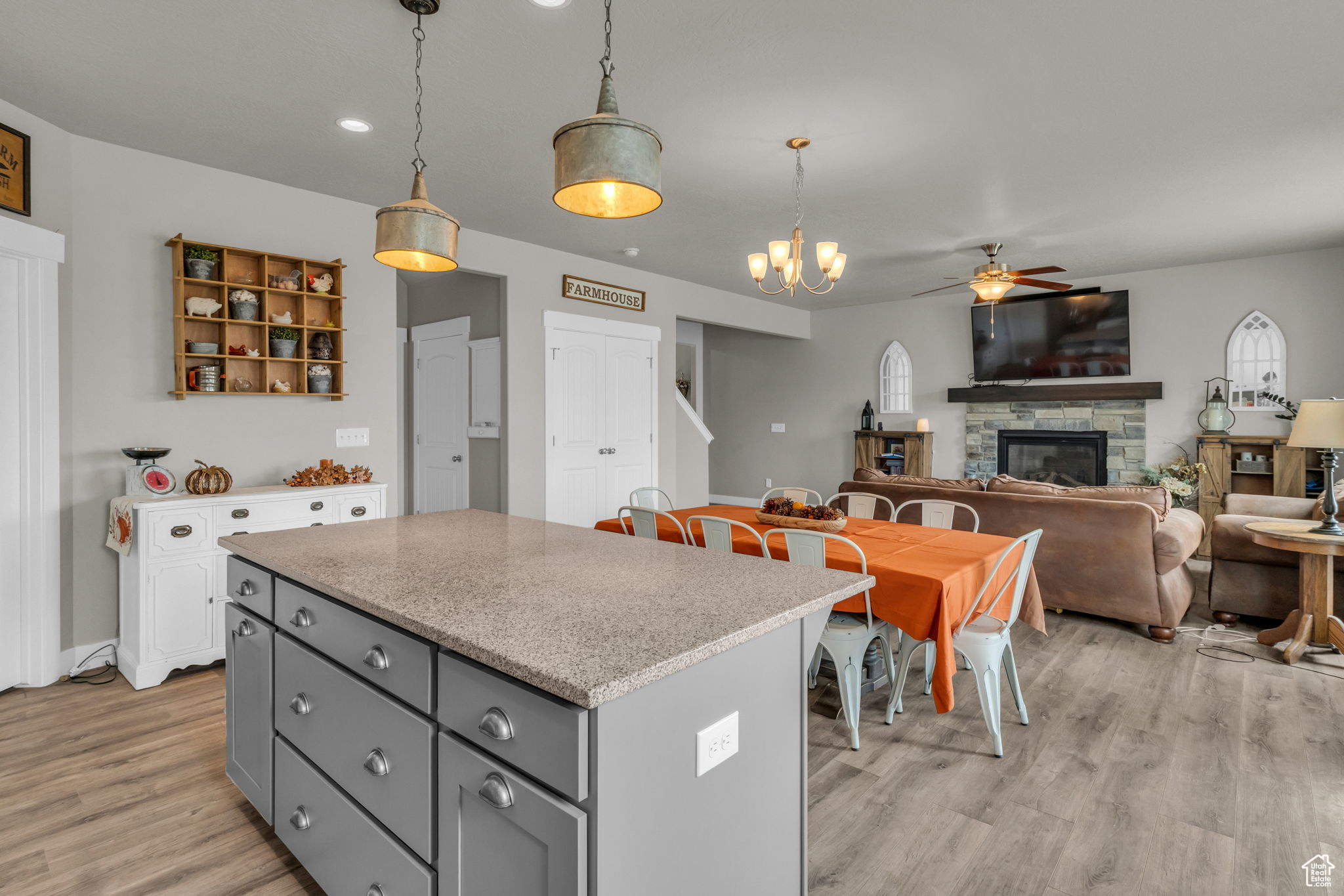 EAGLE POINT - Residential