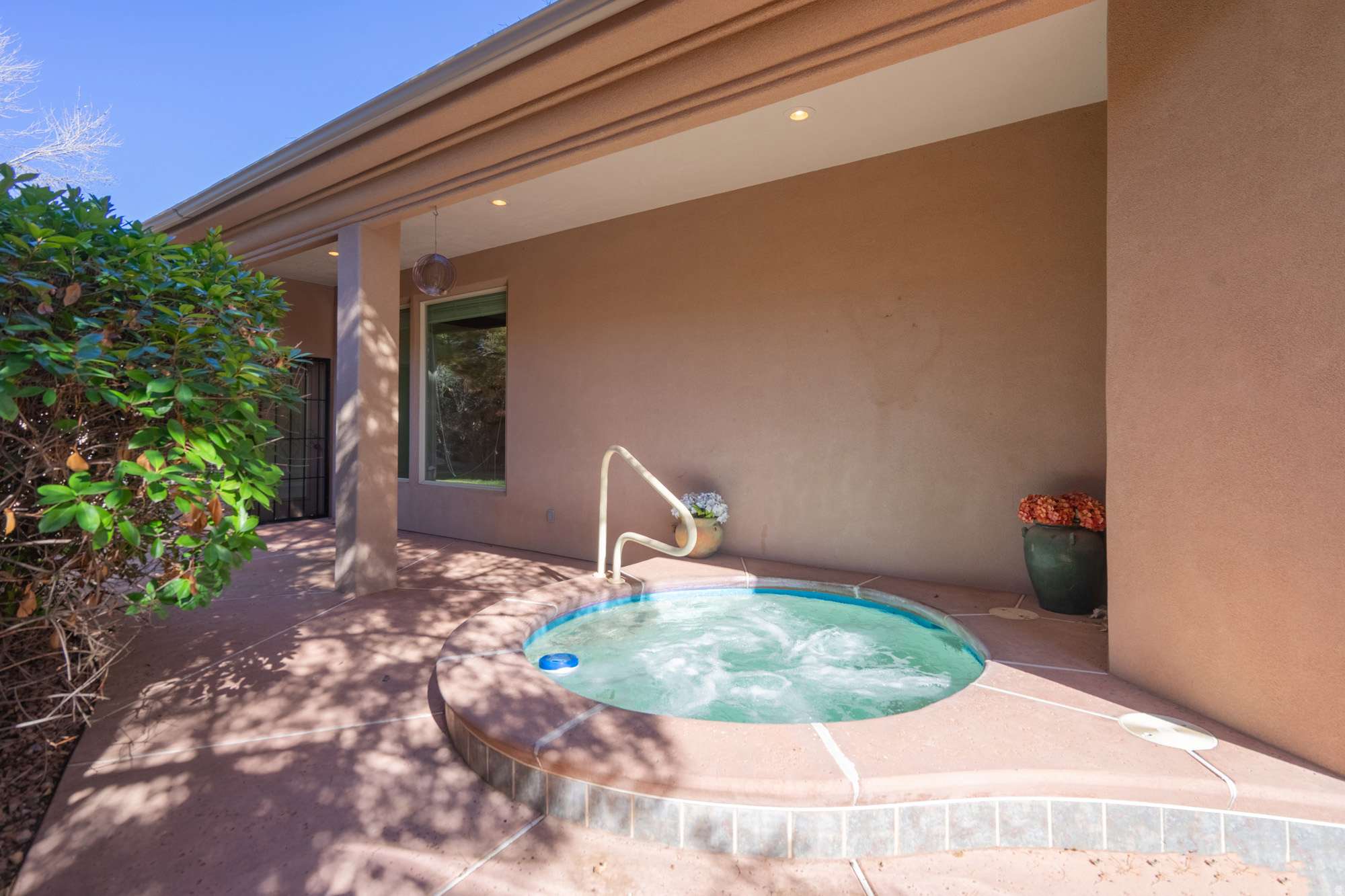 PARADISE CANYON 4 - Residential