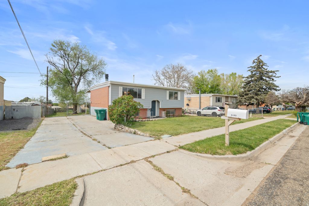 Photo of 5331 S 2675 W, Roy, UT 84067 (MLS # 2154635)
