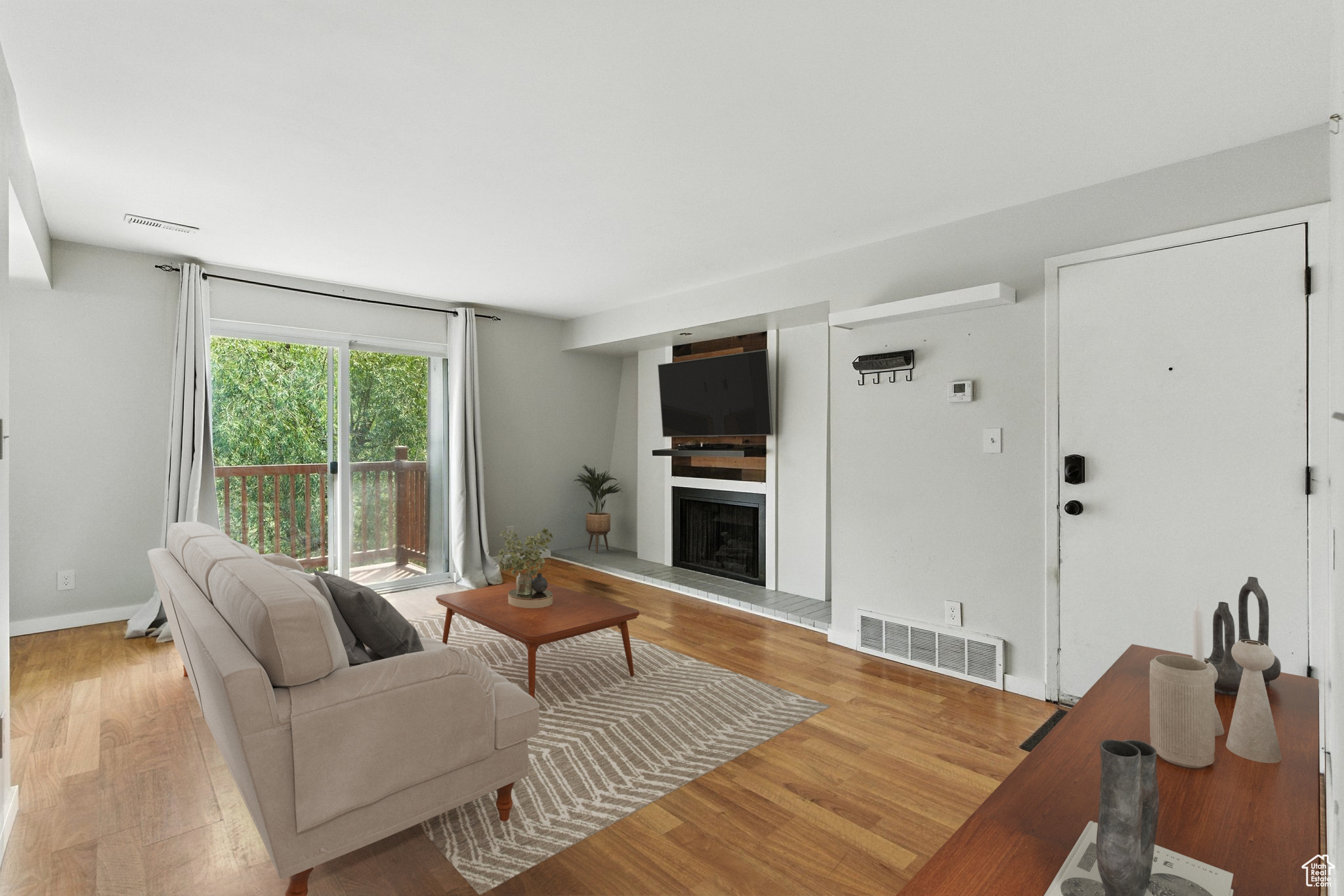WILLOWS CONDM - Residential