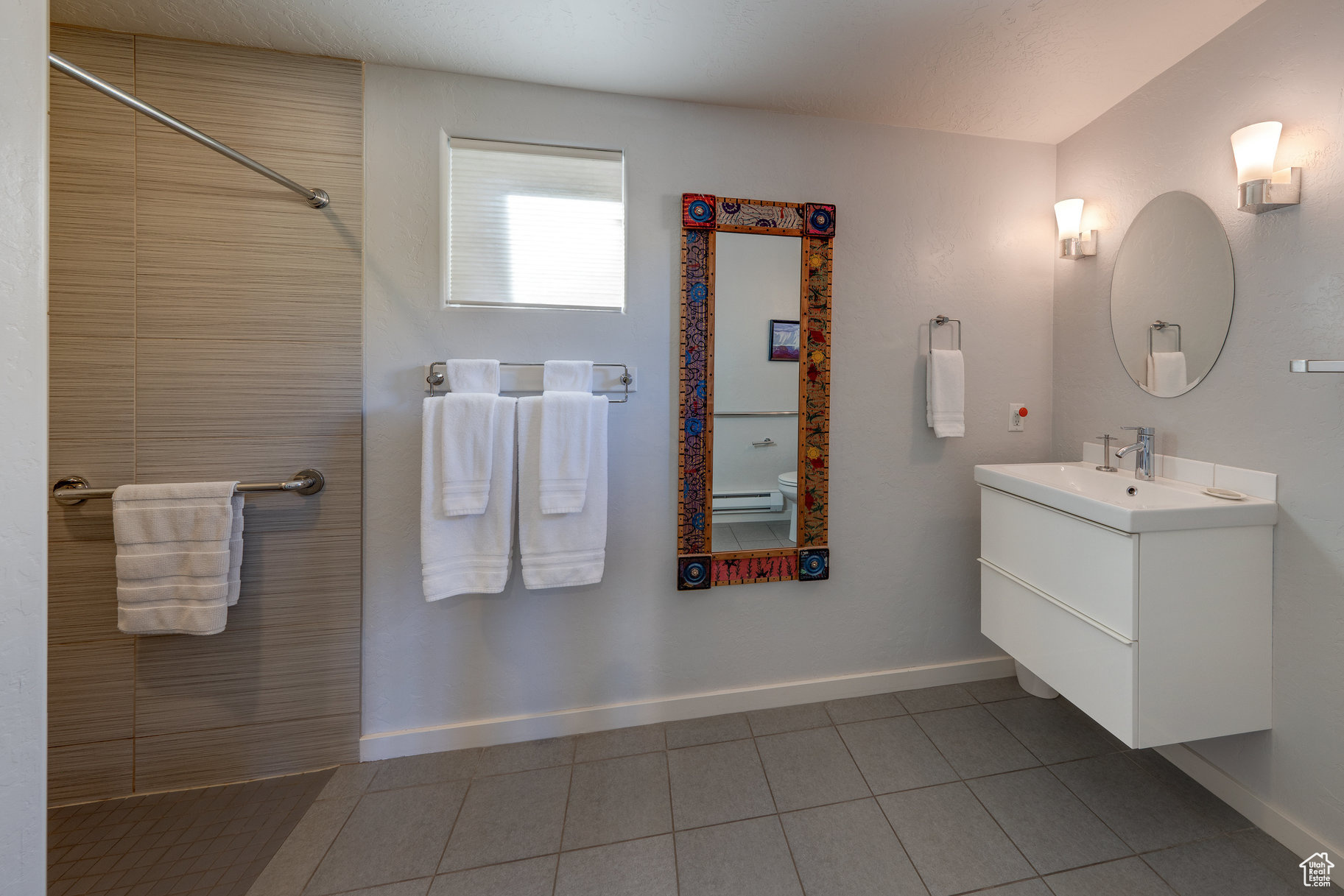 WESTSIDE FLATS - Residential Income