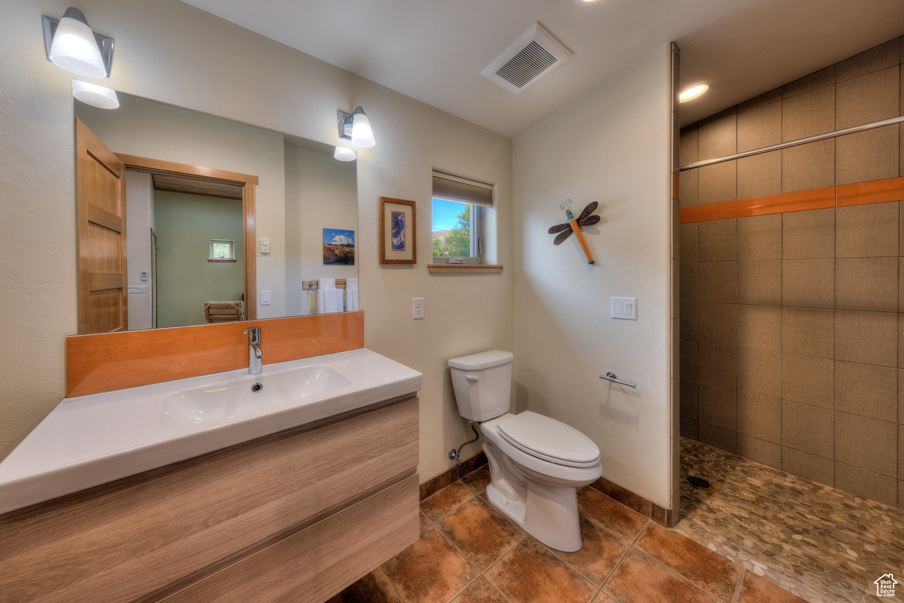 WESTSIDE FLATS - Residential Income