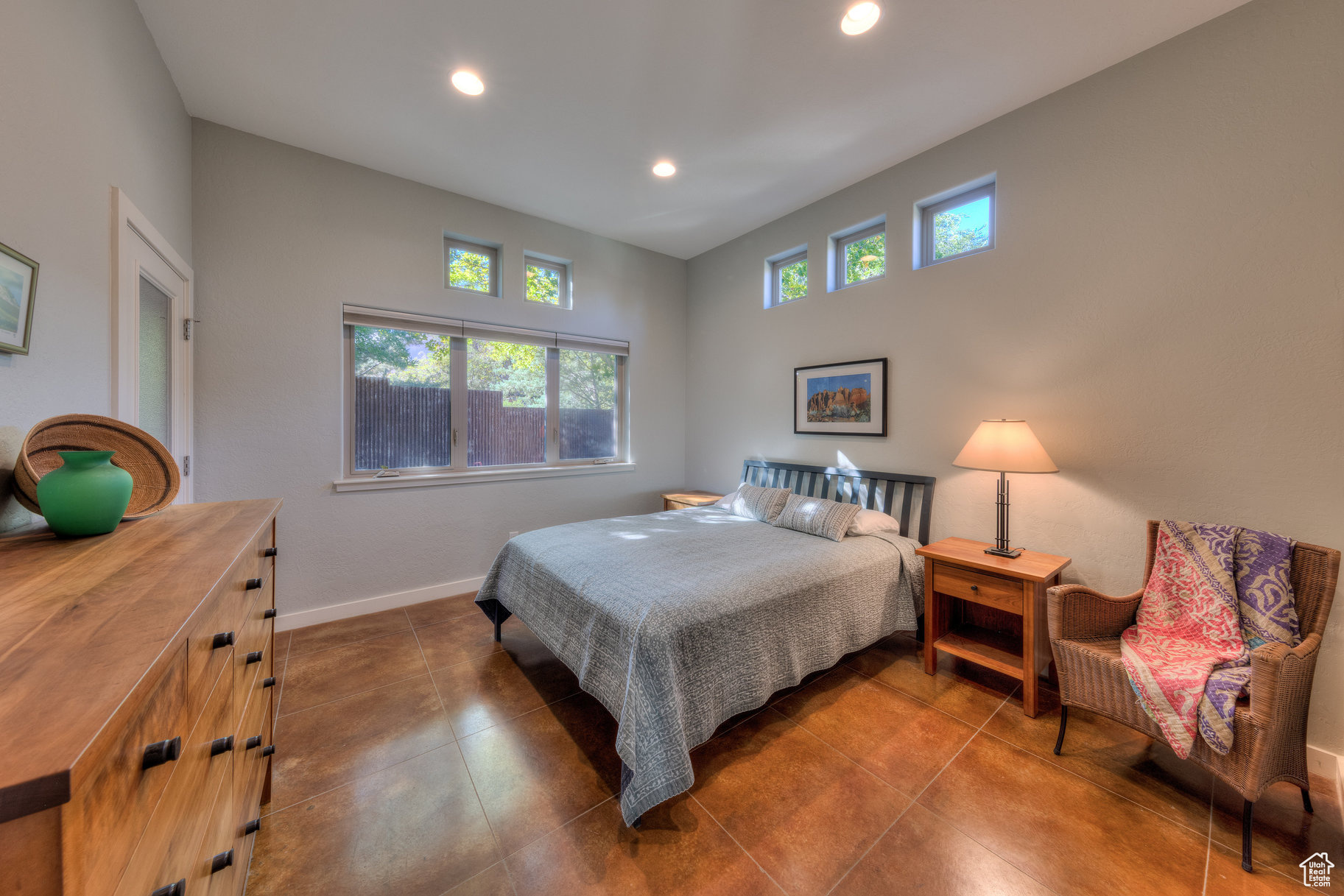 WESTSIDE FLATS - Residential Income