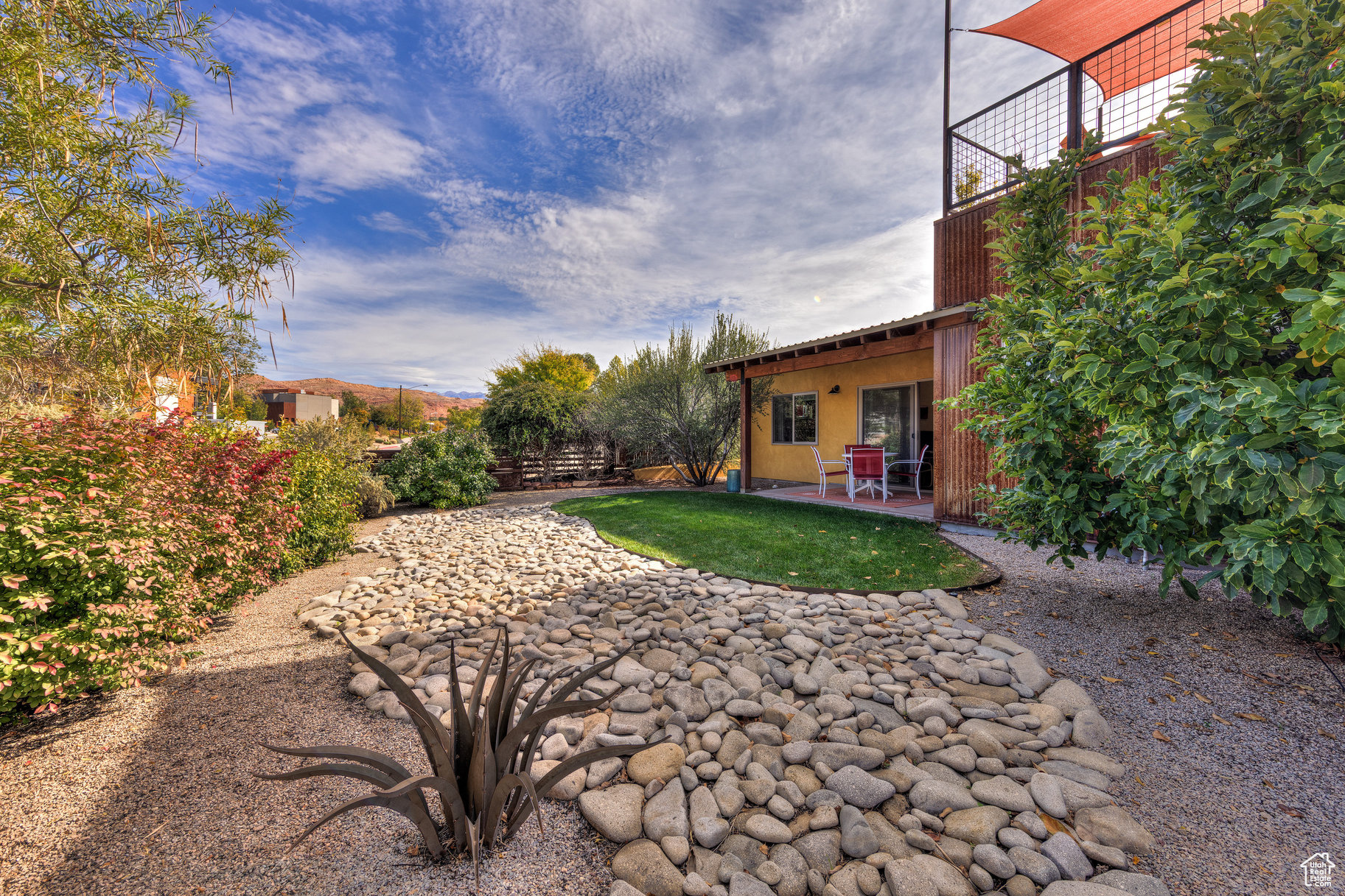 WESTSIDE FLATS - Residential Income