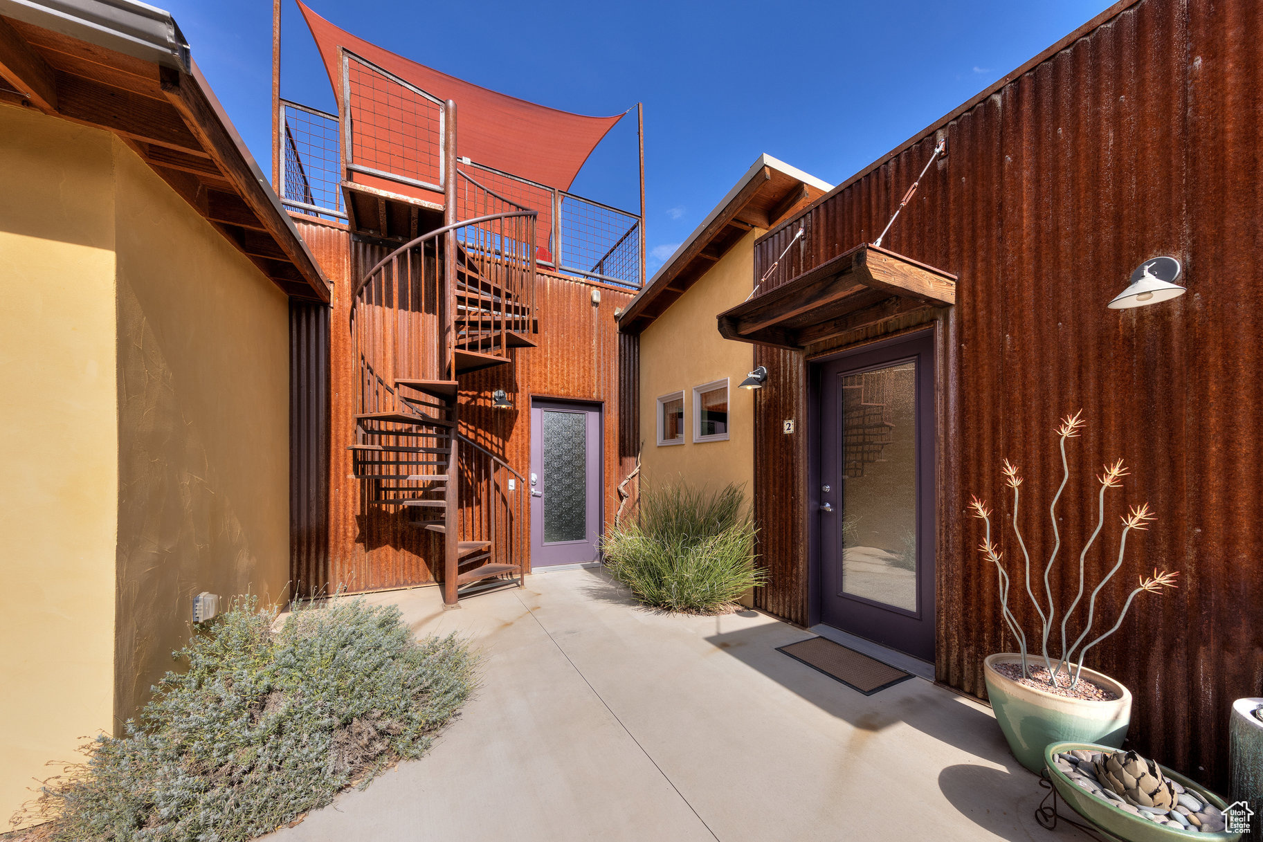 WESTSIDE FLATS - Residential Income