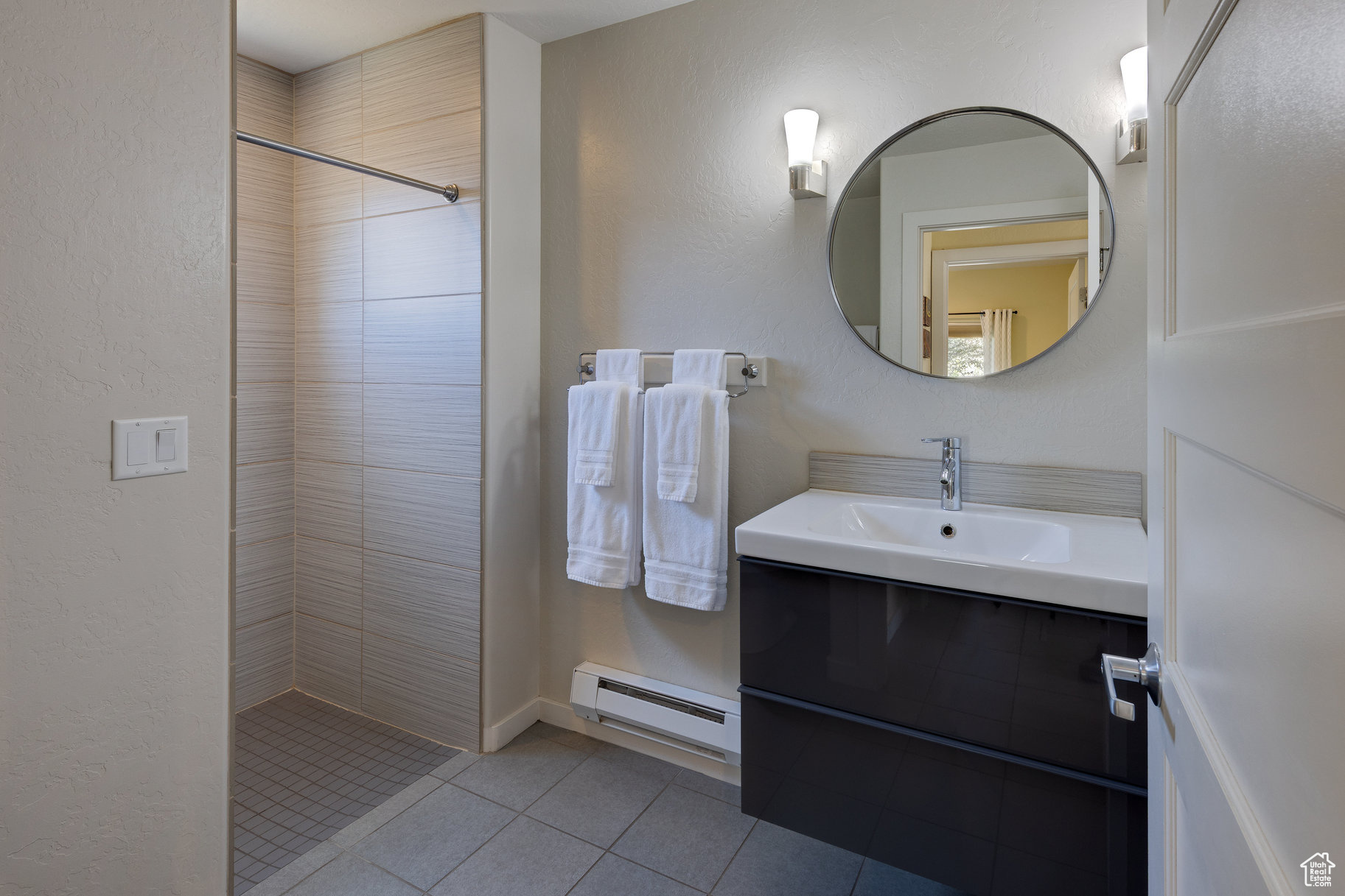 WESTSIDE FLATS - Residential Income