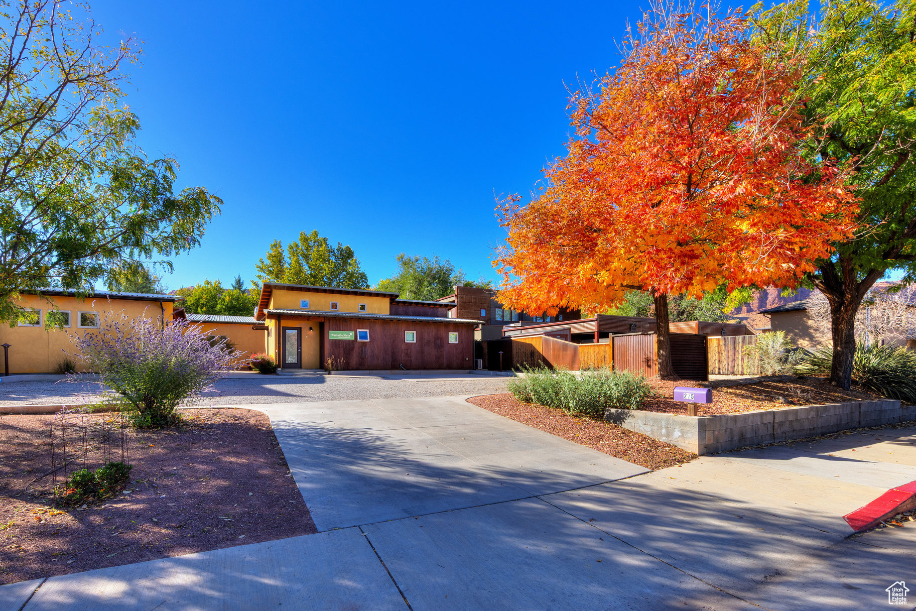 WESTSIDE FLATS - Residential Income