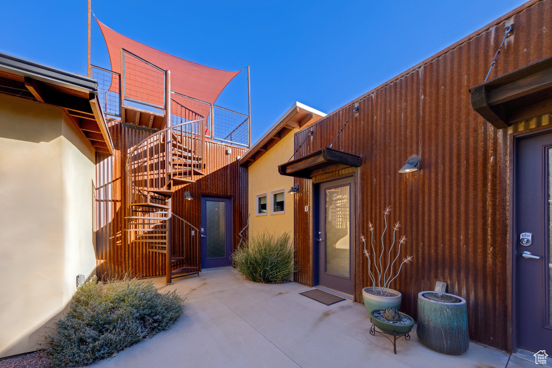 WESTSIDE FLATS - Residential Income