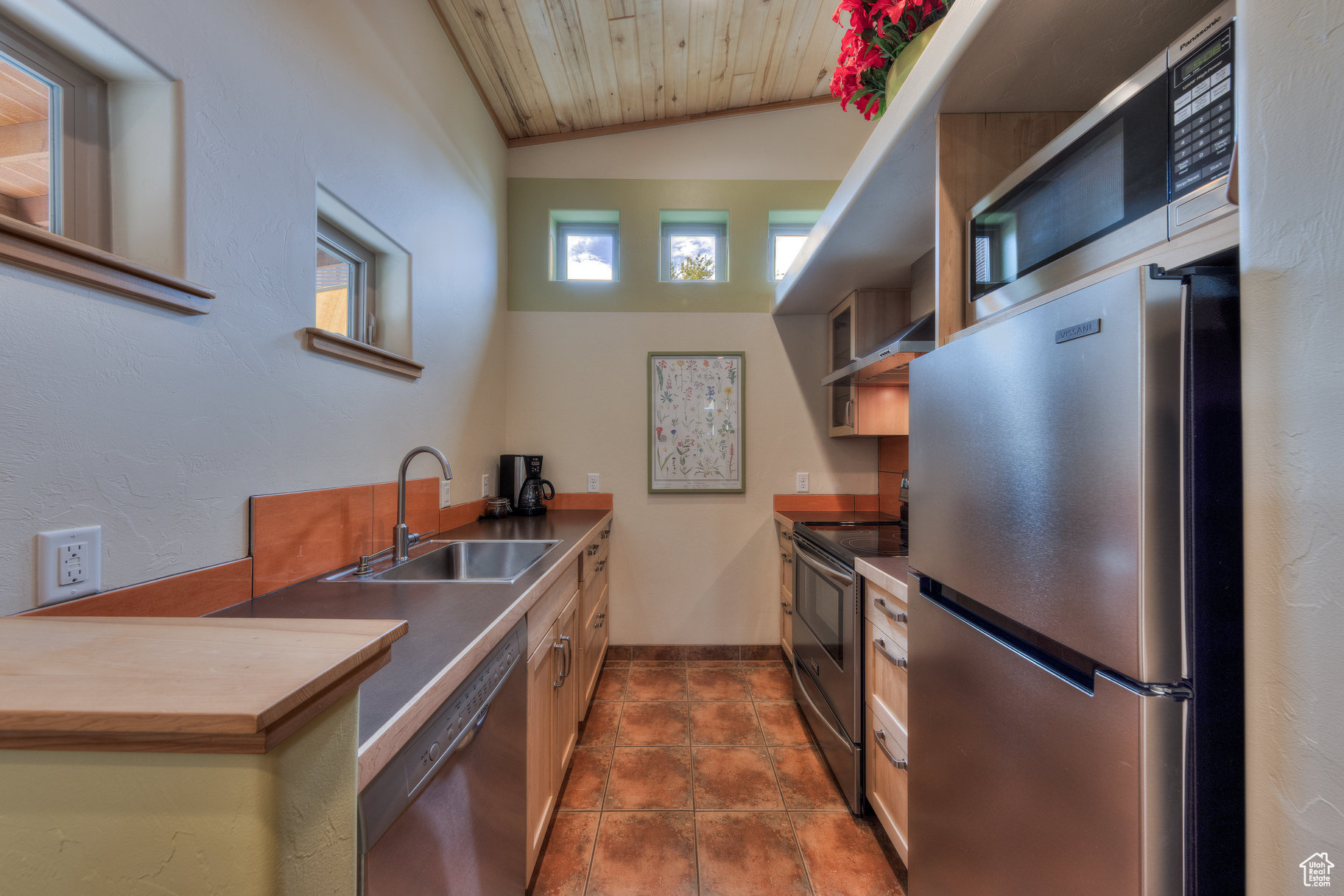 WESTSIDE FLATS - Residential Income