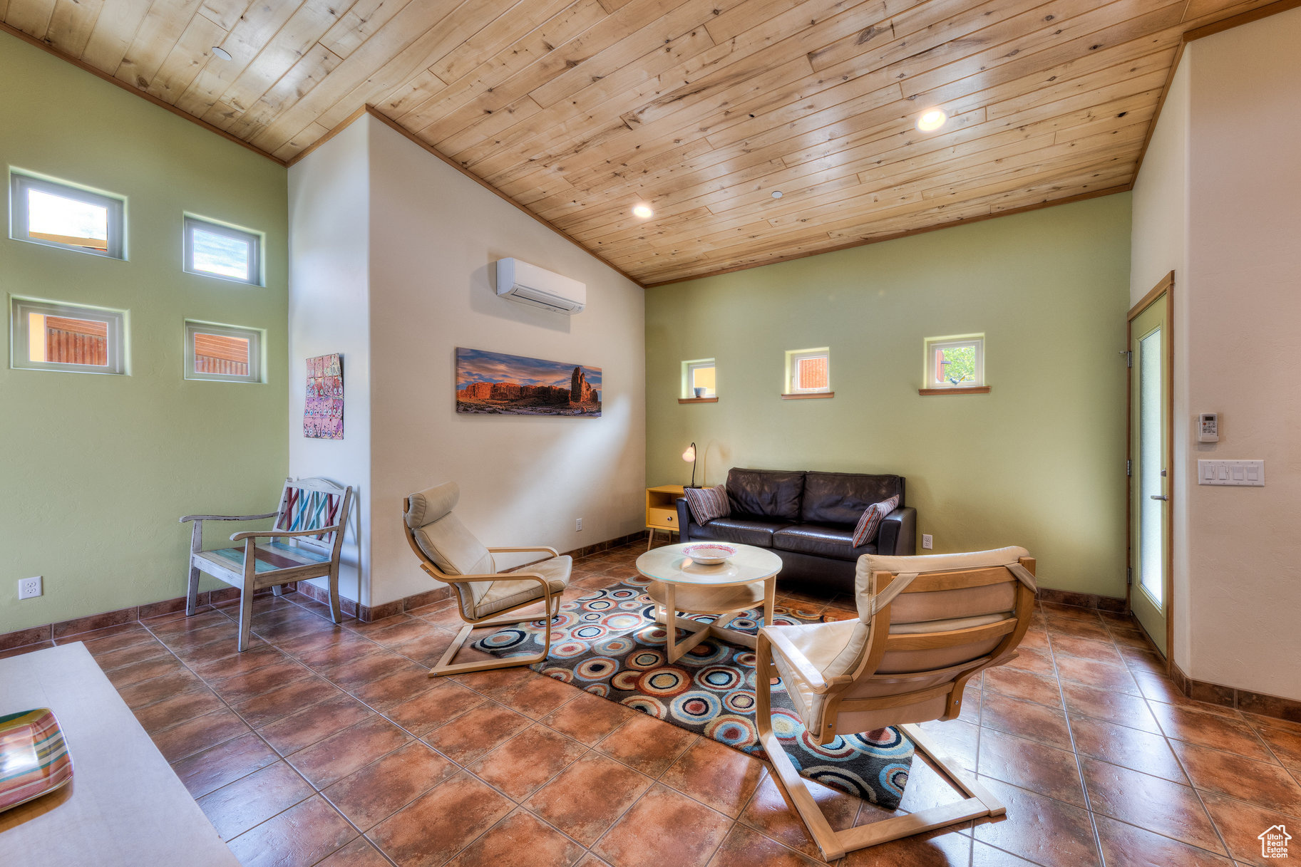 WESTSIDE FLATS - Residential Income