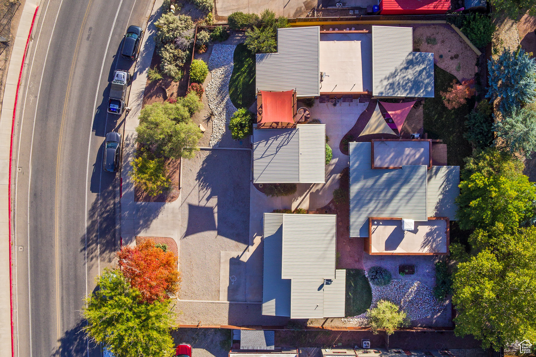 WESTSIDE FLATS - Residential Income