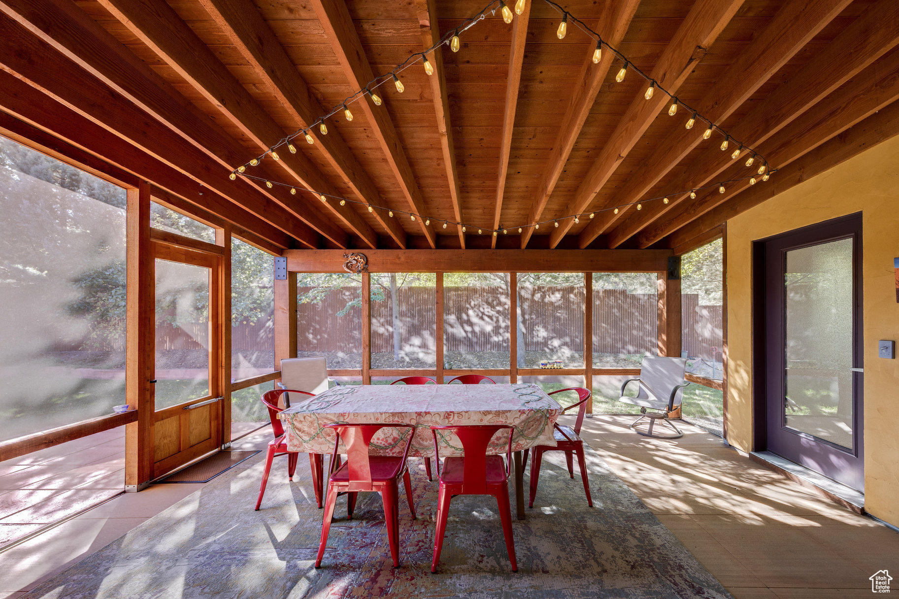 WESTSIDE FLATS - Residential Income