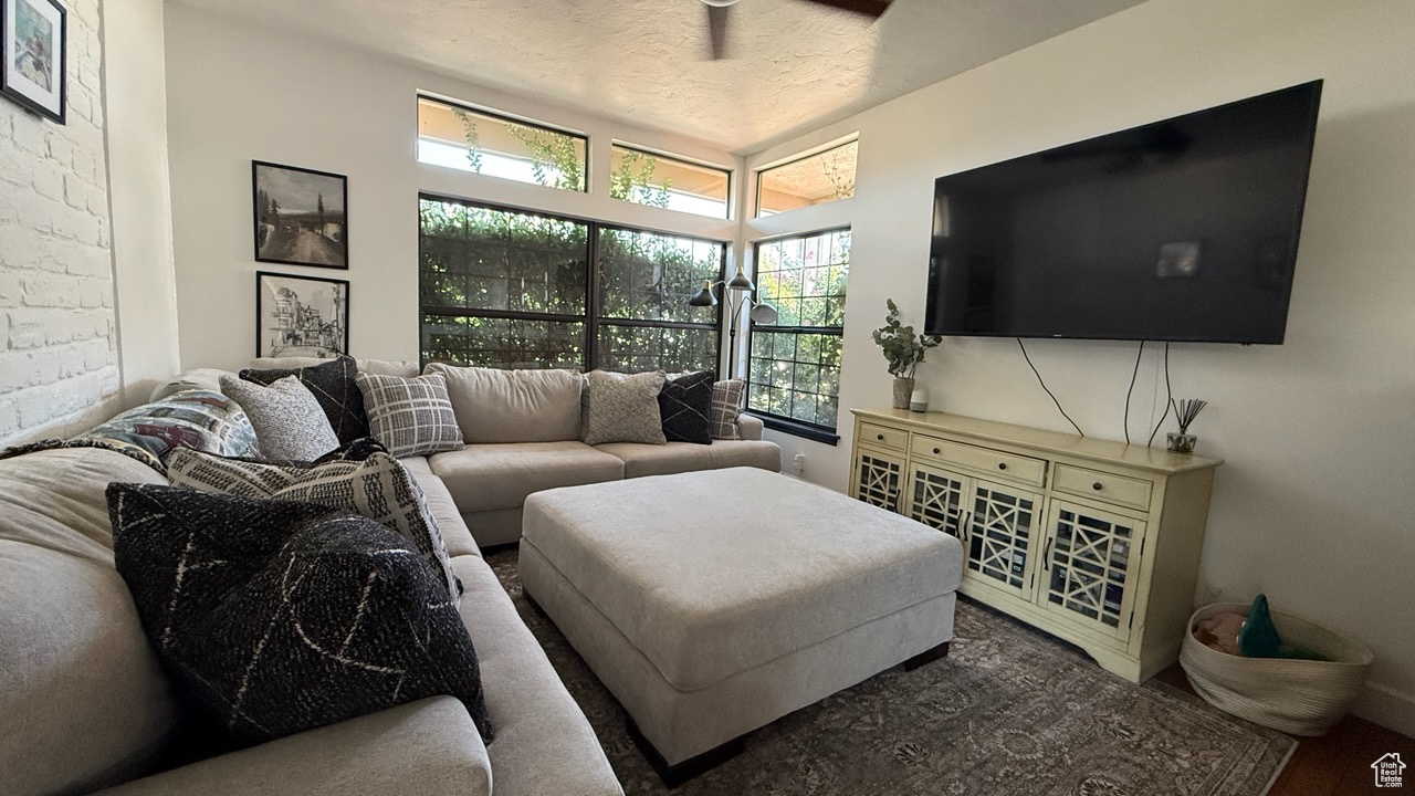 BLOOMINGTON HILLS 1 - Residential