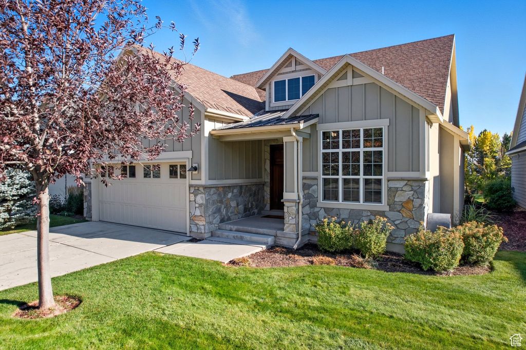 Photo of 587 W BAYHILL DR, Midway, UT 84049 (MLS # 2116356)