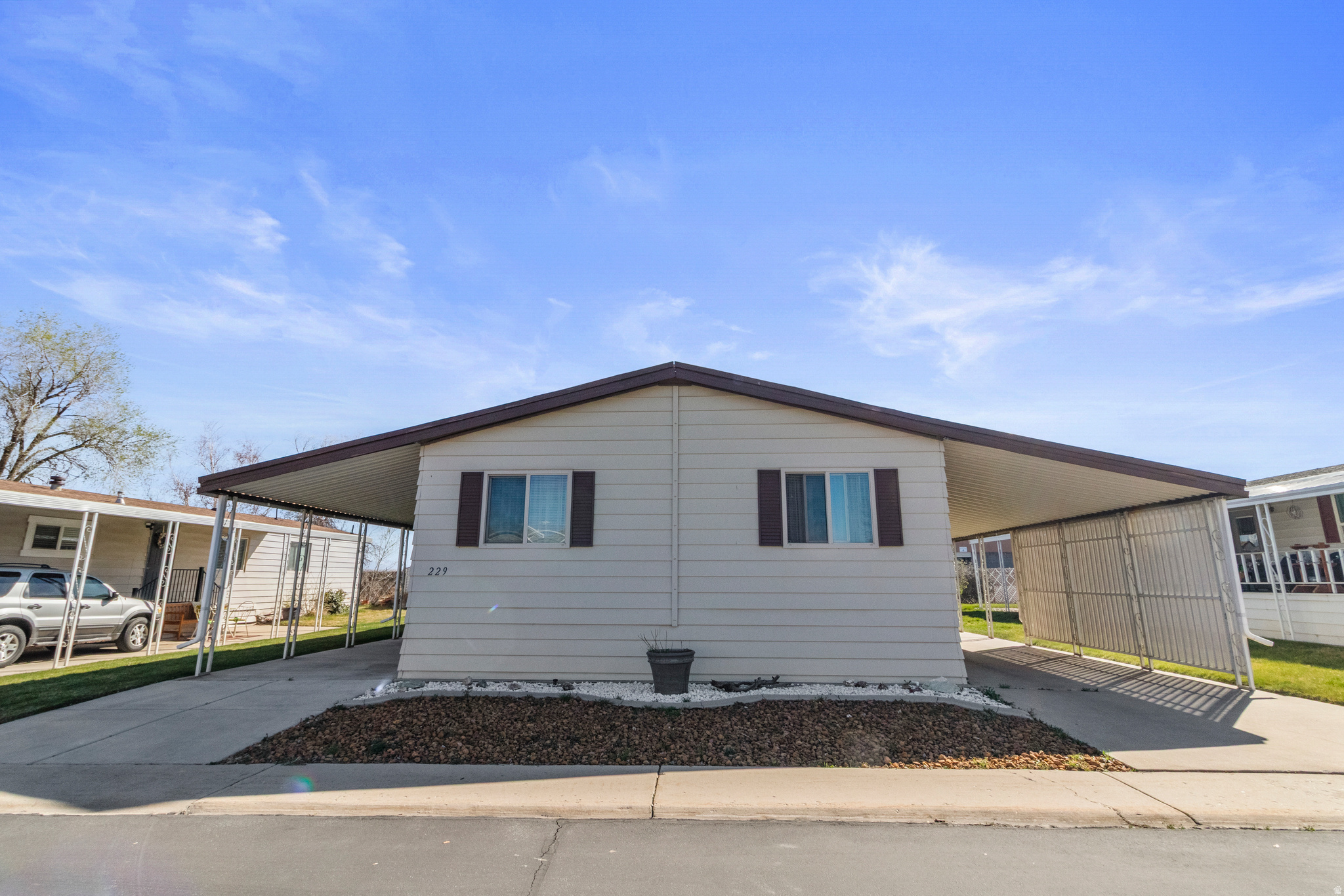 MONTE VISTA MOBILE HOME PARK - Residential