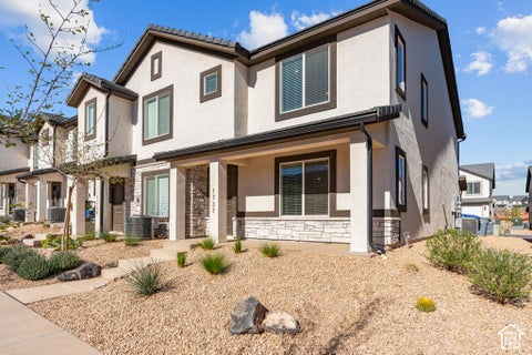 Tiny photo for 1737 S DEVILS GARDEN LN, Washington, UT 84780 (MLS # 2187716)