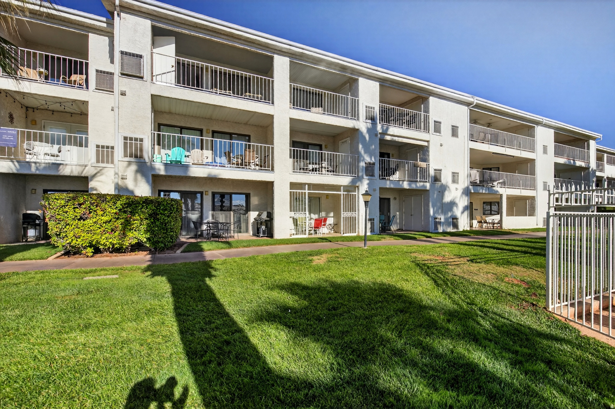 LAS PALMAS RESORT CONDO 1A - Residential