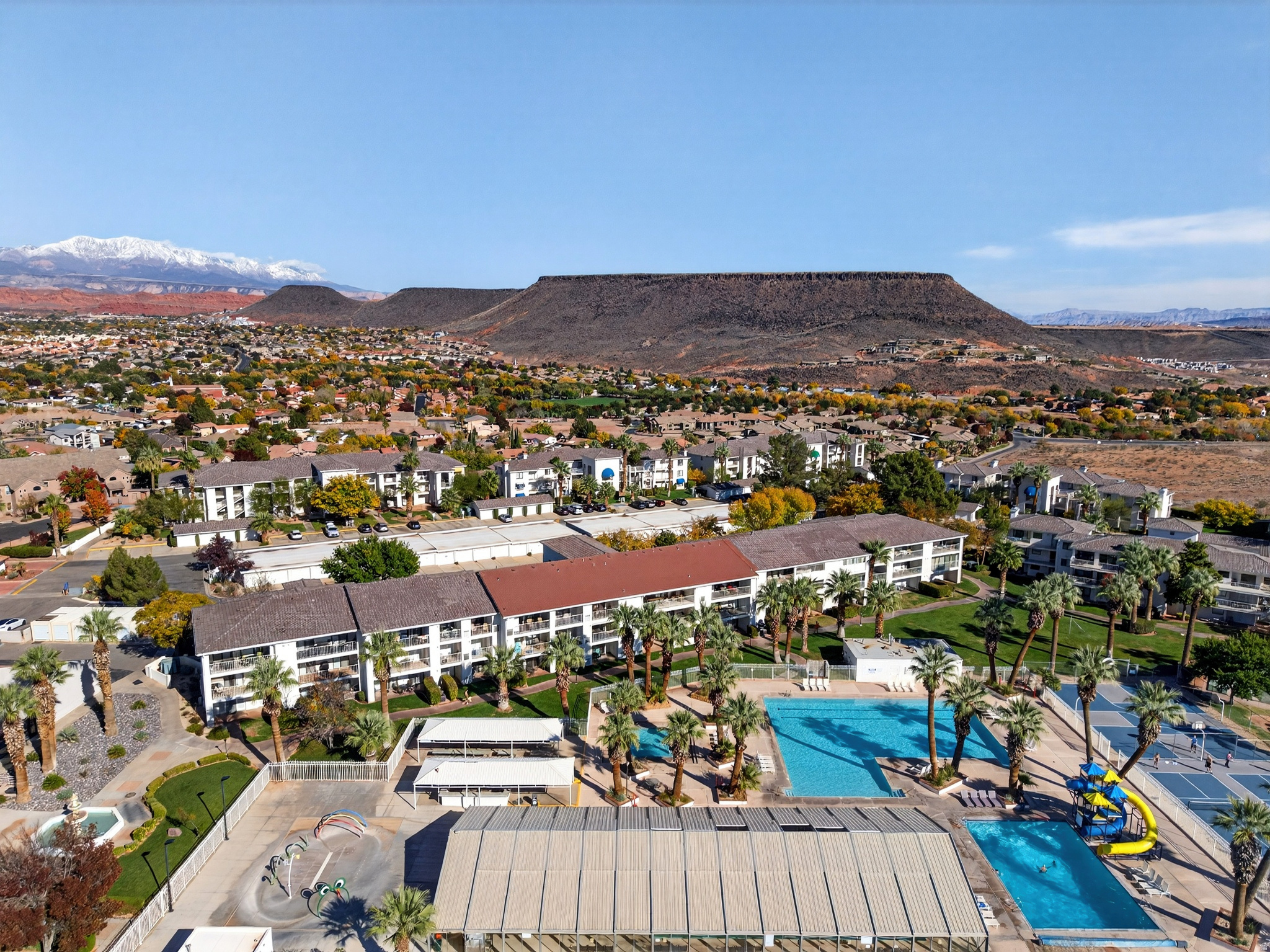 LAS PALMAS RESORT CONDO 1A - Residential