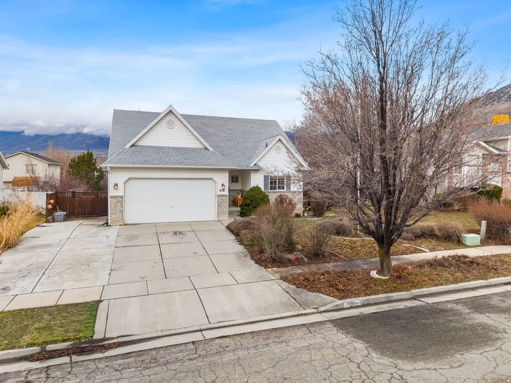 Photo of 918 E 1375 N, Ogden, UT 84404 (MLS # 2140426)
