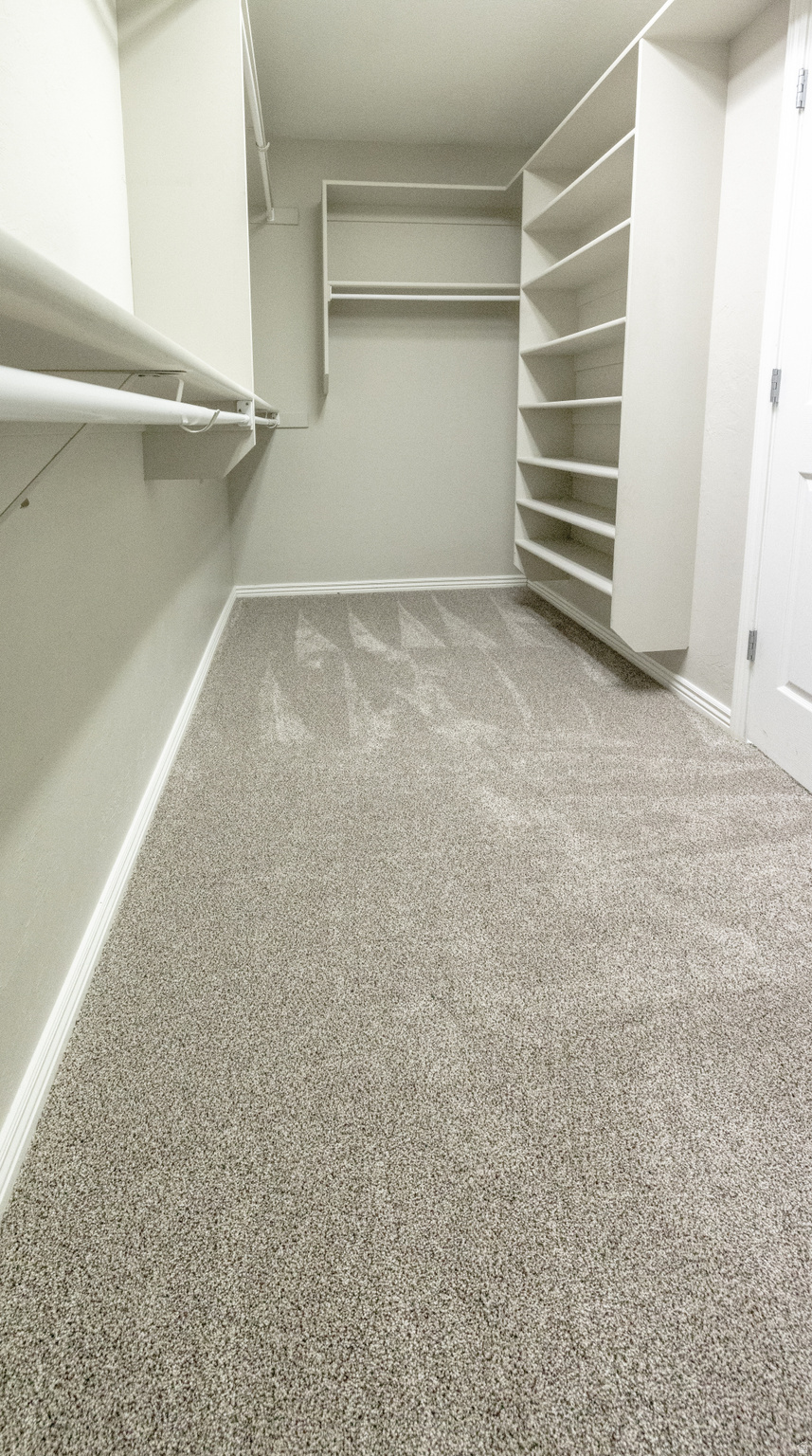 QUAIL HOLLOW - Residential