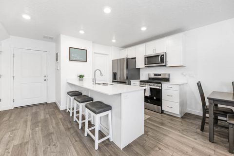 Tiny photo for 920 N CANVASBACK DR, Lehi, UT 84048 (MLS # 2130410)