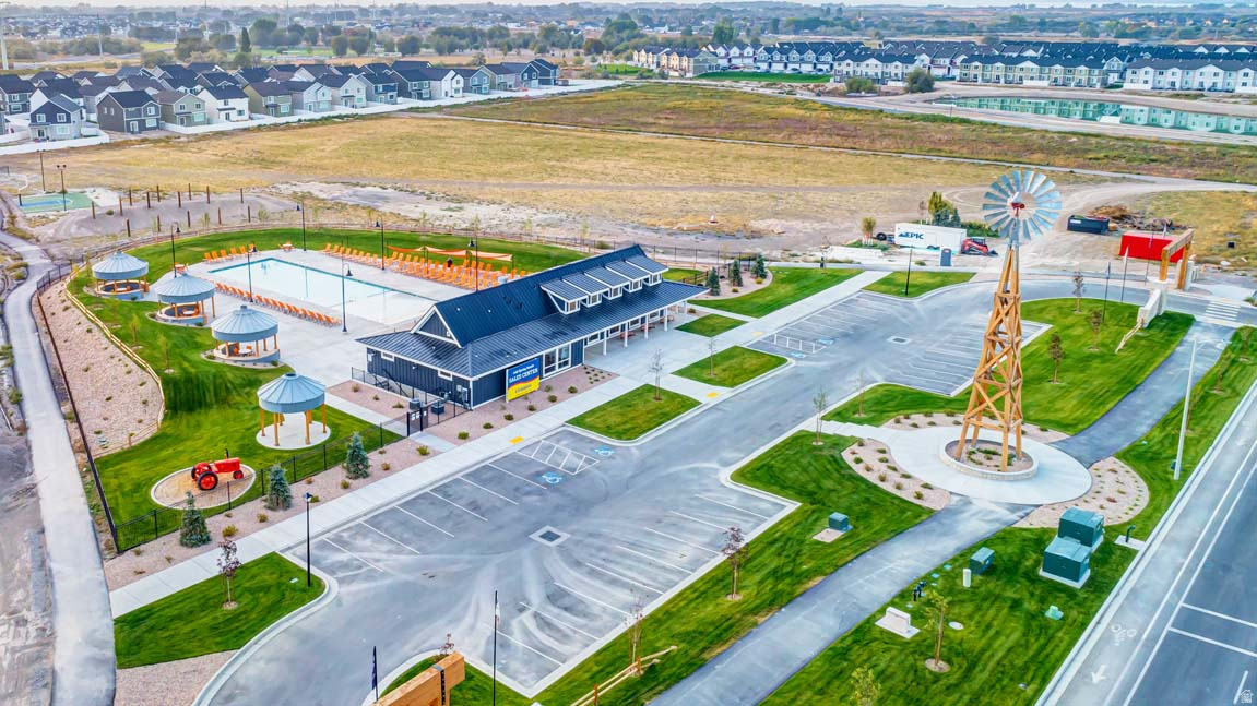 SPRING RANCH - Residential